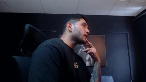 Snapshot of richard_milleer chatting on November 29, 4:21 pm Ricardo online show from November 29, 4:21 pm