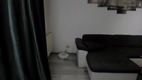 RichardDarell online show from November 4, 5:28 am