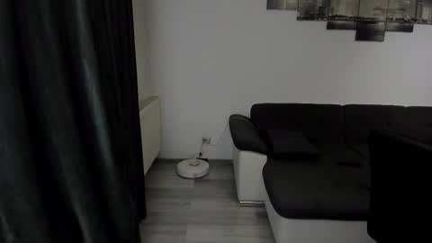 RichardDarell online show from November 13, 6:23 am