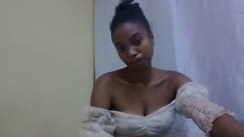 Snapshot of richella34 chatting on June 15, 2:52 pm richella34 online show from June 15, 2:52 pm
