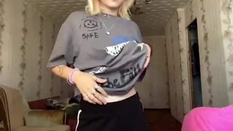 jenny online show from July 31, 3:11 pm