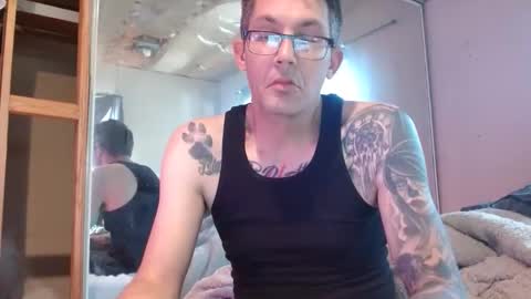 Snapshot of richi3richny chatting on May 15, 9:22 pm Richie online show from May 15, 9:22 pm