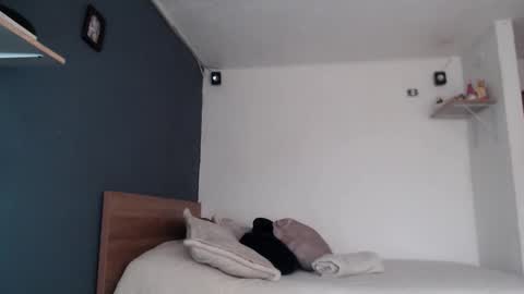 Snapshot of richi_grubby chatting on February 9, 6:45 pm David online show from February 9, 6:45 pm