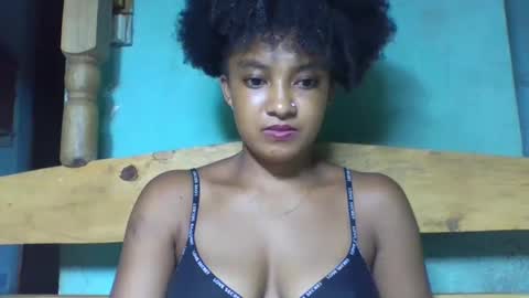 richinah3112 online show from February 20, 10:37 pm