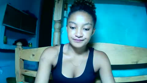 richinah3112 online show from March 2, 7:56 pm