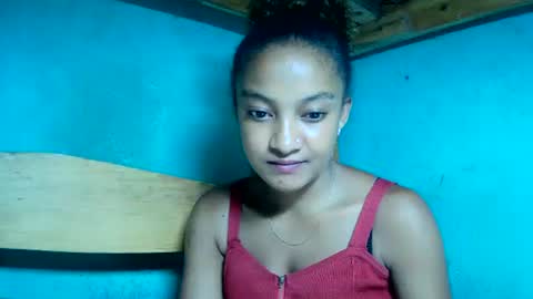 richinah3112 online show from March 11, 9:37 pm