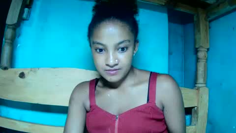 richinah3112 online show from March 12, 9:24 pm