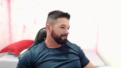 Snapshot of richrolland chatting on February 13, 10:33 pm Rickseduction online show from February 13, 10:33 pm