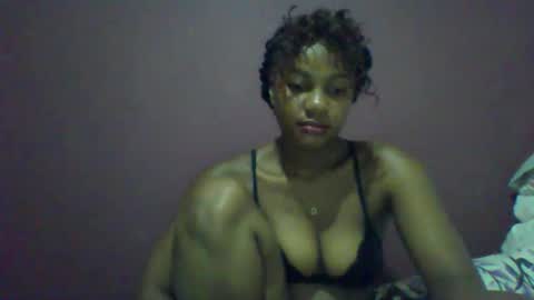 ricie001 online show from April 25, 1:41 pm