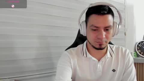 Snapshot of rick_diesel chatting on February 17, 3:25 am Rick Diesel online show from February 17, 3:25 am