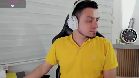 Snapshot of rick_diesel chatting on February 20, 6:26 am Rick Diesel online show from February 20, 6:26 am