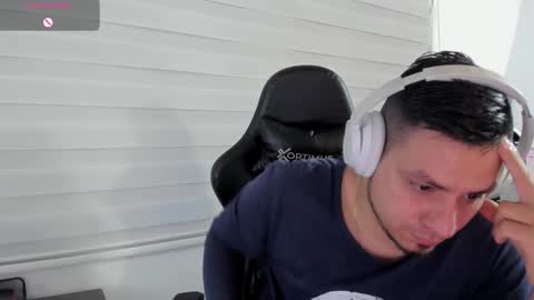 Snapshot of rick_diesel chatting on March 4, 4:29 am Rick Diesel online show from March 4, 4:29 am