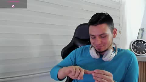 Snapshot of rick_diesel chatting on March 17, 3:44 am Rick Diesel online show from March 17, 3:44 am