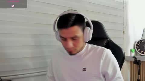 Snapshot of rick_diesel chatting on March 18, 5:10 am Rick Diesel online show from March 18, 5:10 am