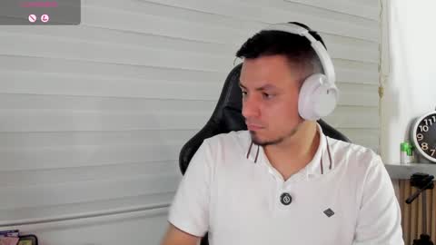 Snapshot of rick_diesel chatting on April 9, 6:19 am Rick Diesel online show from April 9, 6:19 am