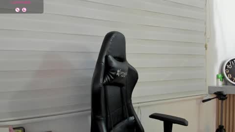 Snapshot of rick_diesel chatting on April 11, 4:06 am Rick Diesel online show from April 11, 4:06 am