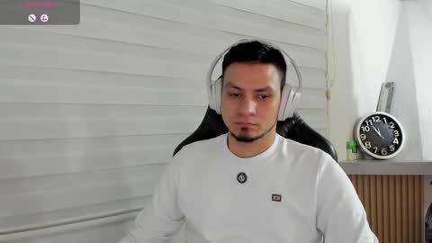 Snapshot of rick_diesel chatting on April 14, 4:51 am Rick Diesel online show from April 14, 4:51 am