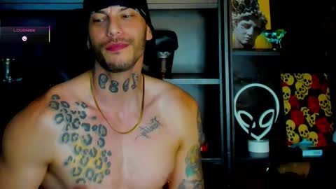 Snapshot of ricky_santos_ chatting on September 11, 11:16 pm ricky_santos_ online show from September 11, 11:16 pm