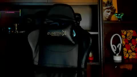 Snapshot of ricky_santos_ chatting on September 13, 2:11 am ricky_santos_ online show from September 13, 2:11 am