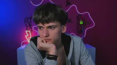 Rico online show from April 18, 7:58 pm