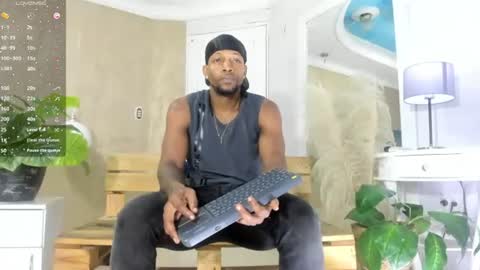 Snapshot of ricobrown777 chatting on July 2, 3:56 am RicoBrowm online show from July 2, 3:56 am