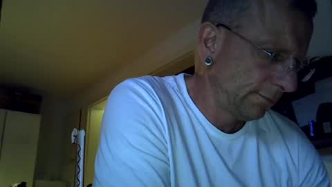 Snapshot of ricogumpi chatting on July 3, 6:58 pm ricogumpi online show from July 3, 6:58 pm