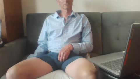 Snapshot of ridemehigh1 chatting on February 2, 3:44 pm ridemehigh1 online show from February 2, 3:44 pm