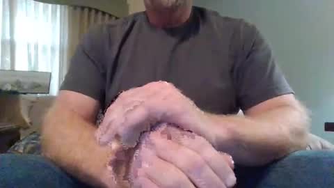 Snapshot of ridemypogostickk2 chatting on December 3, 8:07 pm ridemypogostickk2 online show from December 3, 8:07 pm