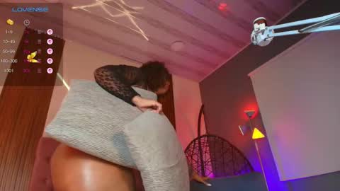 Riha  online show from October 17, 7:33 am