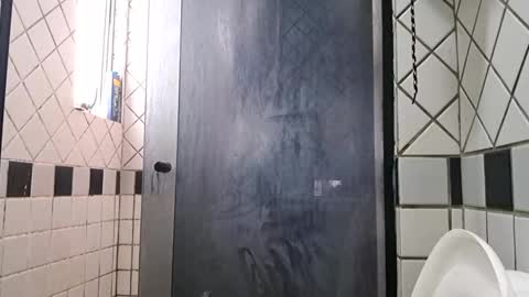 Snapshot of riickste chatting on November 9, 12:03 pm Rickst online show from November 9, 12:03 pm