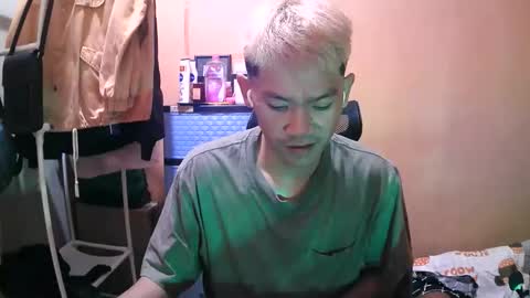 Snapshot of riiichie12 chatting on November 11, 4:18 pm riiichie12 online show from November 11, 4:18 pm