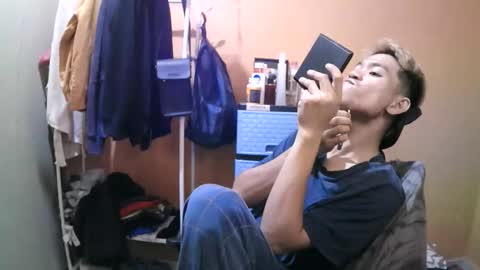 Snapshot of riiichie12 chatting on November 16, 3:17 pm riiichie12 online show from November 16, 3:17 pm