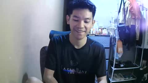 Snapshot of riiichie12 chatting on December 1, 4:01 pm riiichie12 online show from December 1, 4:01 pm