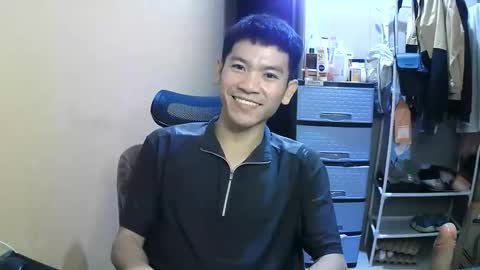 Snapshot of riiichie12 chatting on December 3, 6:39 pm riiichie12 online show from December 3, 6:39 pm