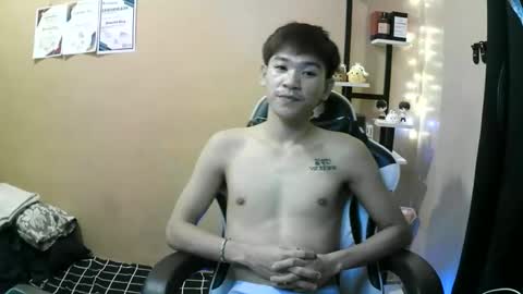 riiichie12 online show from February 18, 6:04 pm