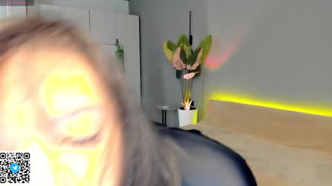 Riko Asada online show from March 31, 6:36 am