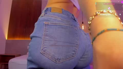 Riley Sierra online show from June 4, 1:06 pm