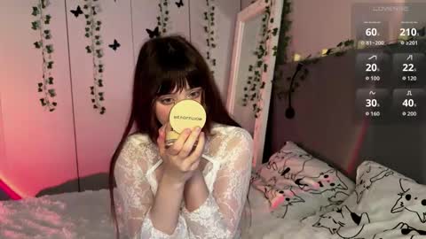 Snapshot of riley_vice chatting on November 8, 8:36 am Sofia online show from November 8, 8:36 am