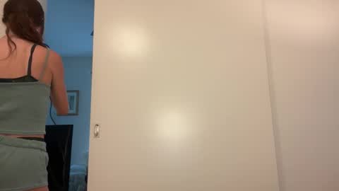 Riley online show from March 17, 11:08 pm