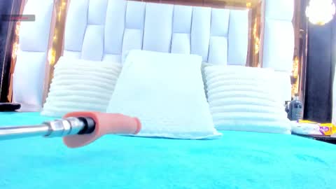 Snapshot of rileysweett chatting on November 1, 11:56 am Riley online show from November 1, 11:56 am