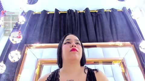 Snapshot of rileysweett chatting on March 27, 11:43 am Riley online show from March 27, 11:43 am