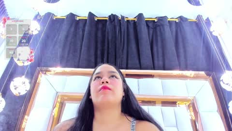 Snapshot of rileysweett chatting on April 8, 11:43 am Riley online show from April 8, 11:43 am