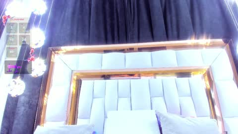 Snapshot of rileysweett chatting on April 11, 12:20 pm Riley online show from April 11, 12:20 pm