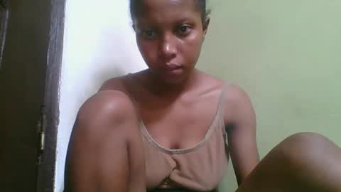 Snapshot of rinah654271 chatting on February 28, 6:58 am rinah654271 online show from February 28, 6:58 am