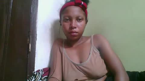 Snapshot of rinah654271 chatting on March 8, 3:16 pm rinah654271 online show from March 8, 3:16 pm