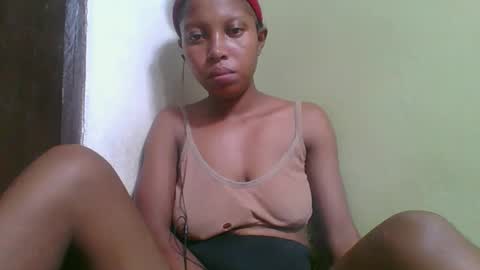 Snapshot of rinah654271 chatting on March 10, 5:29 pm rinah654271 online show from March 10, 5:29 pm