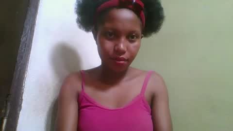 Snapshot of rinah654271 chatting on March 23, 4:00 pm rinah654271 online show from March 23, 4:00 pm