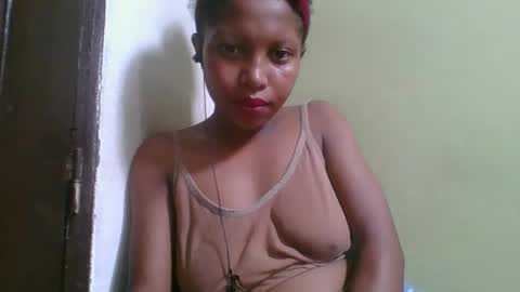 Snapshot of rinah654271 chatting on March 25, 5:52 pm rinah654271 online show from March 25, 5:52 pm