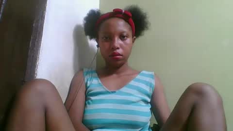 Snapshot of rinah654271 chatting on March 31, 3:08 am rinah654271 online show from March 31, 3:08 am