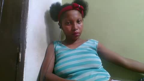 Snapshot of rinah654271 chatting on March 31, 3:12 pm rinah654271 online show from March 31, 3:12 pm